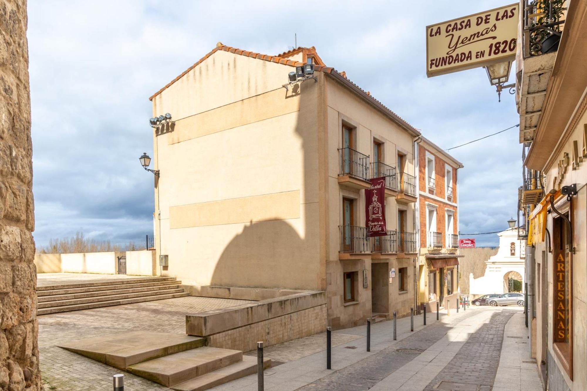 Hostal Sin Recep24H Puerta De La Villa - Pet Friendly & Restaurante Almazan Bagian luar foto