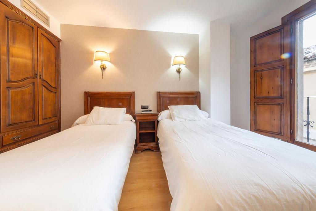 Hostal Sin Recep24H Puerta De La Villa - Pet Friendly & Restaurante Almazan Bagian luar foto